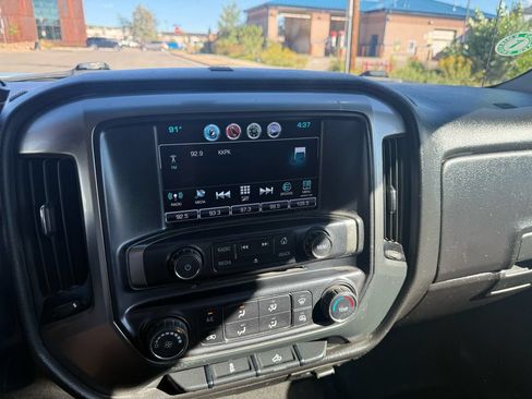 Used 2019 Chevrolet Silverado 1500 LT AWD/4WD image 20