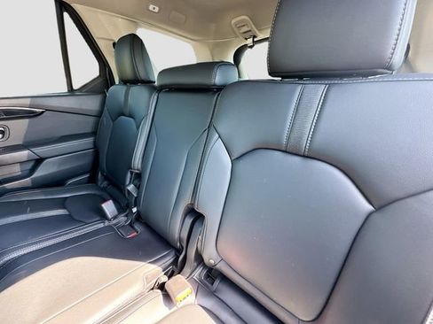 Used 2023 Honda Pilot EX-L image 23