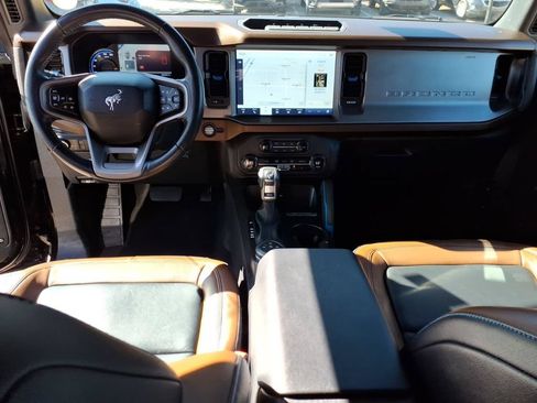Used 2023 Ford Bronco Outer Banks w/ Sasquatch Package AWD/4WD image 13