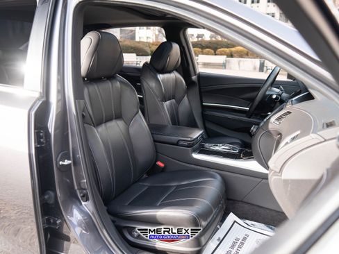 Used 2018 Acura RLX w/ Technology Package image 17