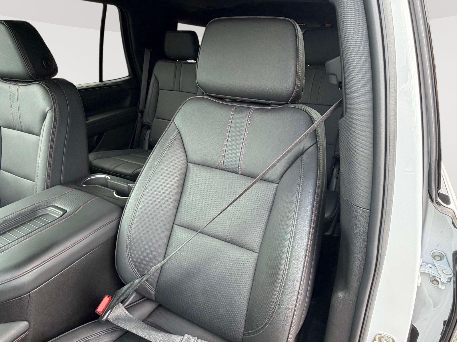 Used 2023 Chevrolet Tahoe RST AWD/4WD image 23