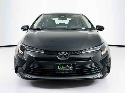 Used 2024 Toyota Corolla LE FWD image 2