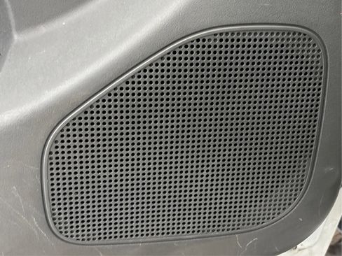 Used 2019 Nissan Frontier S image 38