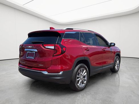 Used 2023 GMC Terrain SLT AWD/4WD image 28