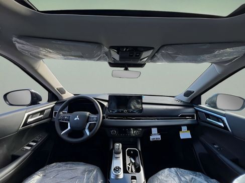 New 2026 Mitsubishi Outlander SE AWD/4WD image 16