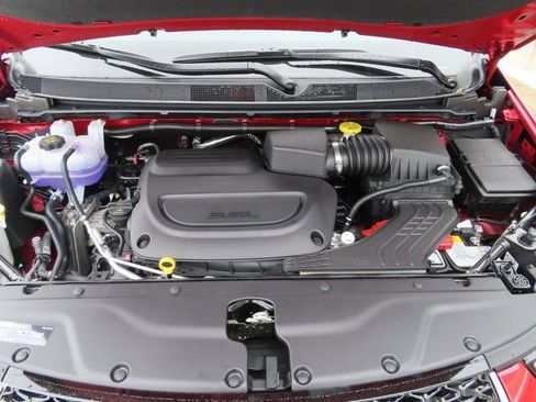 New 2026 Chrysler Pacifica Limited image 13