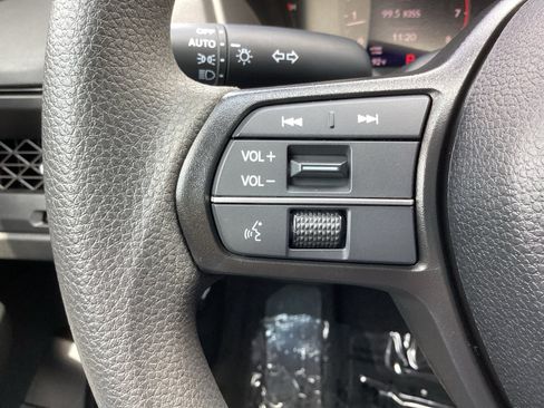 Used 2025 Honda Accord SE image 18