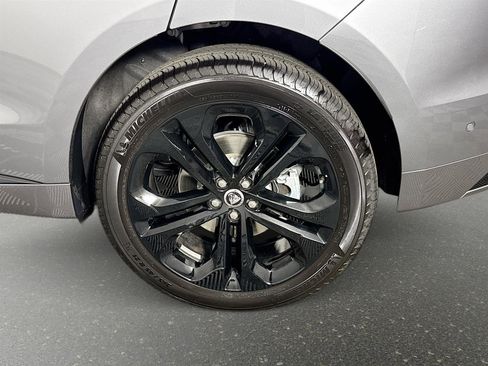 Used 2026 Jaguar F-PACE R-Dynamic S AWD/4WD image 33