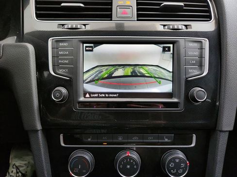Used 2017 Volkswagen GTI S FWD image 18