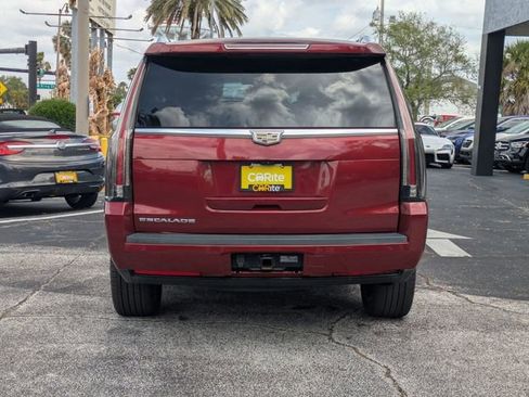 Used 2018 Cadillac Escalade Luxury image 6