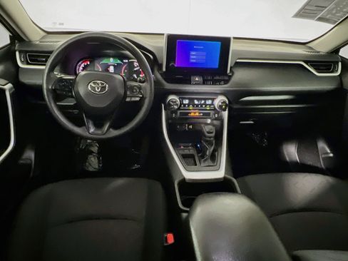 Used 2024 Toyota RAV4 XLE w/ Convenience Package FWD image 30