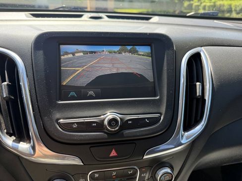 Used 2018 Chevrolet Equinox LT AWD/4WD image 11