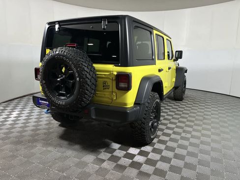 Used 2023 Jeep Wrangler Unlimited w/ Cold Weather Group AWD/4WD image 8