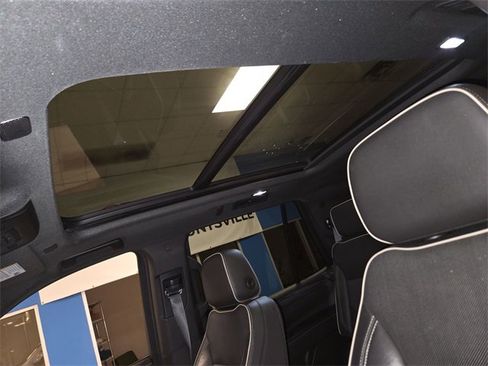 Used 2021 GMC Yukon SLT w/ SLT Luxury Plus Package image 21