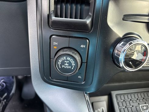 New 2025 Ford F150 XLT w/ Equipment Group 302A MID image 21