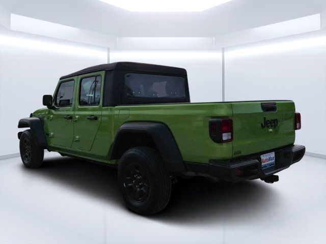 Used 2025 Jeep Gladiator Sport AWD/4WD image 5