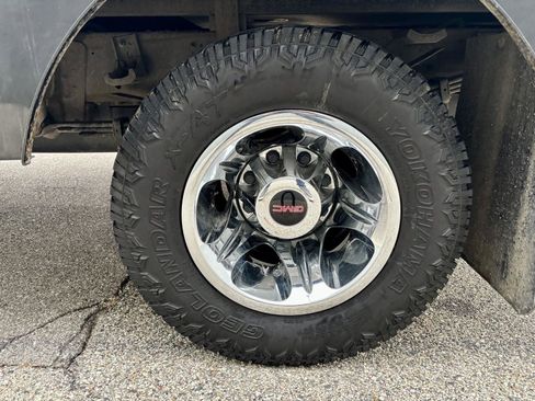 Used 2022 GMC Sierra 3500 SLE w/ SLE Convenience Package image 32