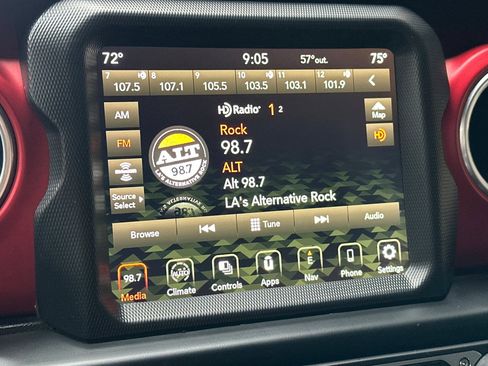 Used 2022 Jeep Wrangler Unlimited Rubicon w/ LED Lighting Group image 25