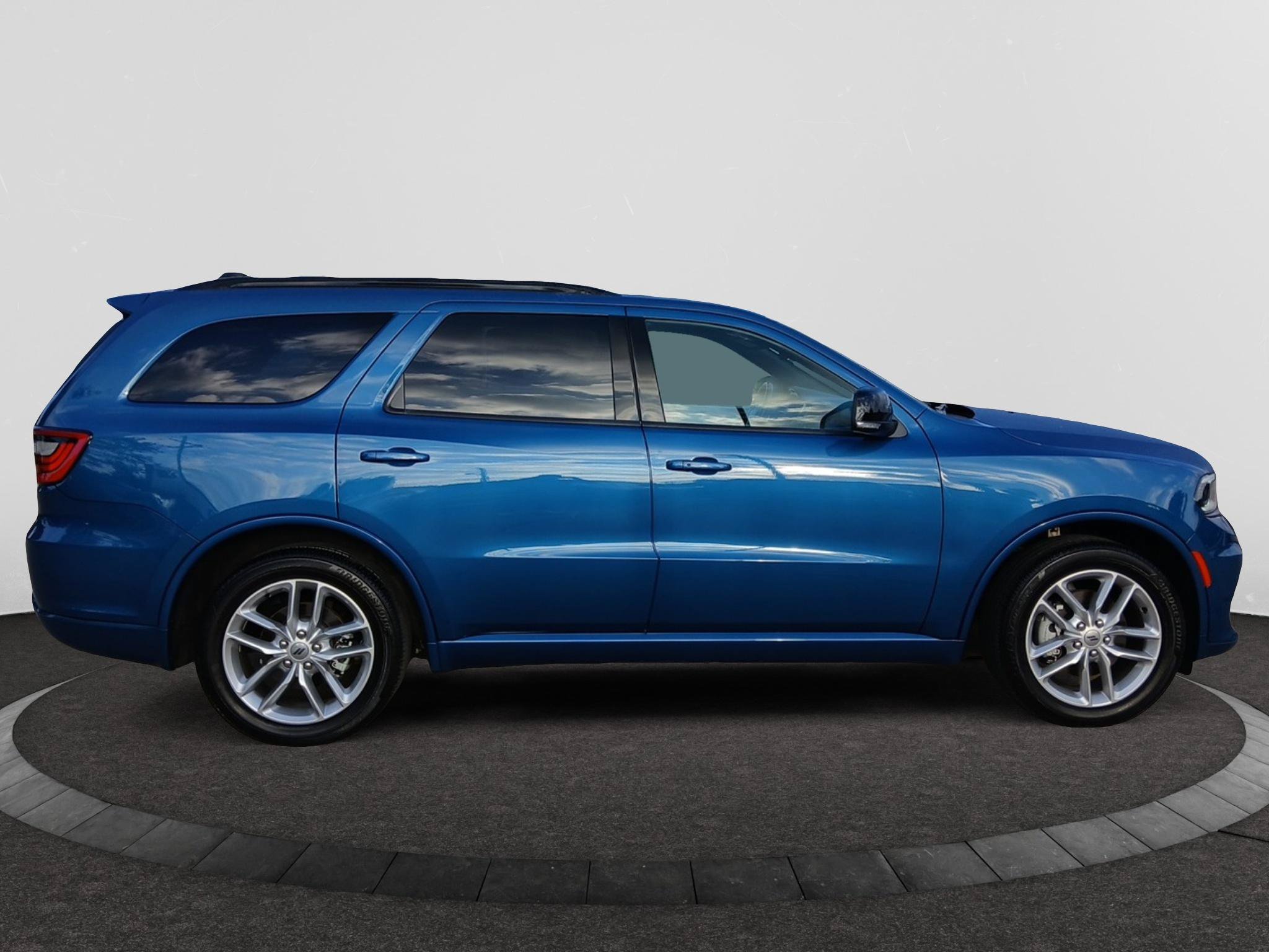 Used 2024 Dodge Durango GT RWD image 8