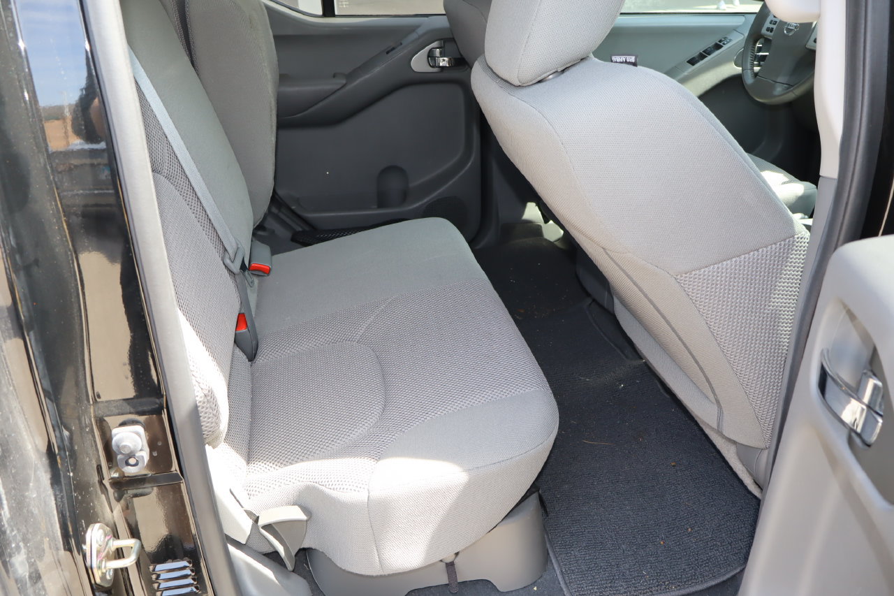 Used 2019 Nissan Frontier SV w/ Value Truck Package RWD image 16