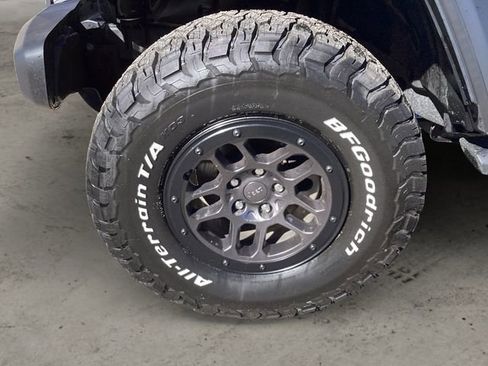 Certified 2023 Jeep Wrangler Unlimited Sport image 14