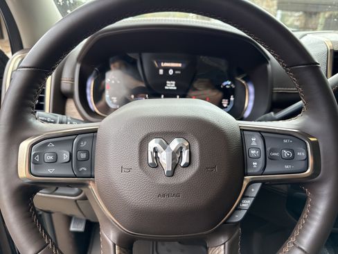 Used 2025 RAM 3500 Longhorn image 24