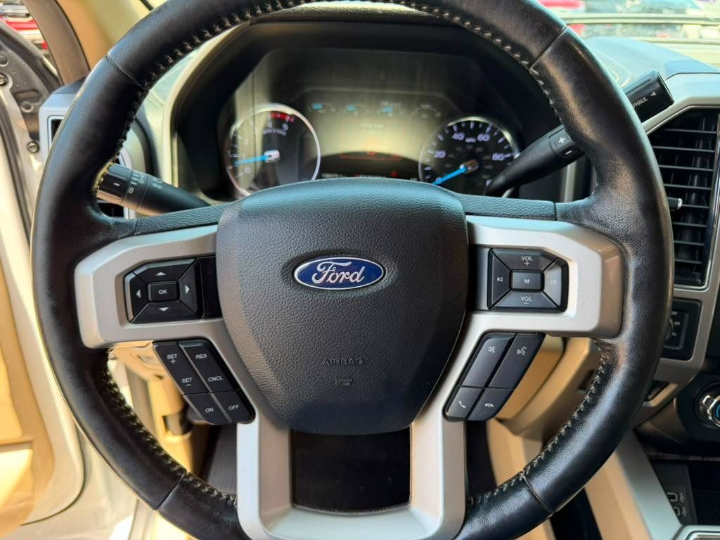 Used 2018 Ford F250 Lariat w/ Lariat Ultimate Package AWD/4WD image 11