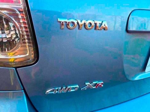 Used 2006 Toyota Matrix XR image 21