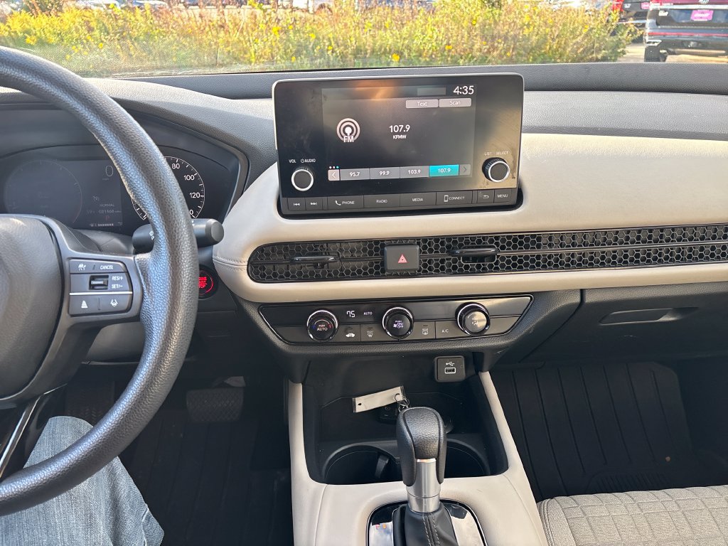 Used 2023 Honda HR-V LX image 22