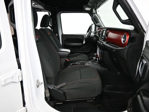 Used 2021 Jeep Wrangler Unlimited Rubicon w/ Steel Bumper Group image 31