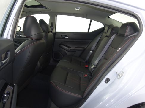 New 2025 Nissan Altima 2.5 SR w/ SR Premium Package image 7