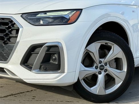 Used 2023 Audi Q5 2.0T Premium Plus w/ Premium Plus Package image 2