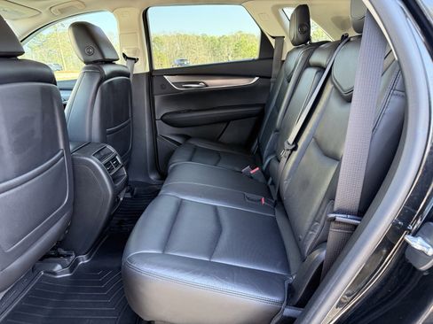 Used 2017 Cadillac XT5 Luxury w/ Driver Awareness Package image 38