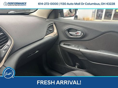 Used 2015 Jeep Cherokee Latitude image 22