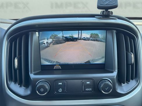 Used 2022 Chevrolet Colorado LT w/ Fleet Safety Package RWD image 18