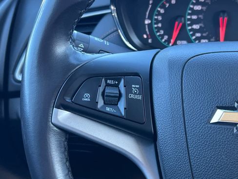 Used 2018 Chevrolet Trax LT w/ LT Convenience Package image 20