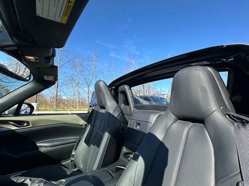 Used 2023 MAZDA MX-5 Miata Grand Touring w/ Weather Package image 24