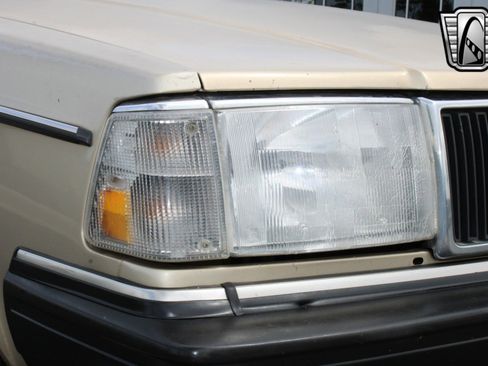 Used 1989 Volvo 240 Wagon image 10
