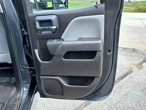 Certified 2017 Chevrolet Silverado 1500 W/T AWD/4WD image 17