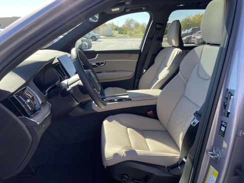 New 2026 Volvo XC90 B5 Core image 9
