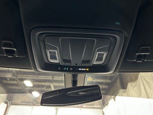 Used 2022 GMC Sierra 2500 AT4 image 40