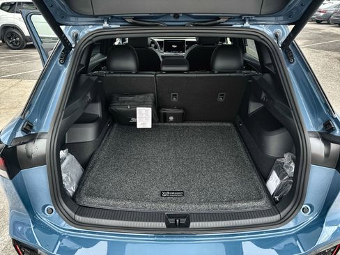 New 2026 Volkswagen Tiguan SE R-Line image 27