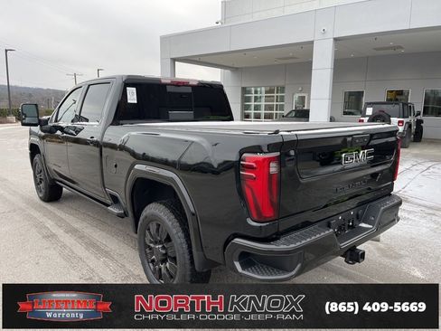 Used 2025 GMC Sierra 2500 Denali Ultimate image 4