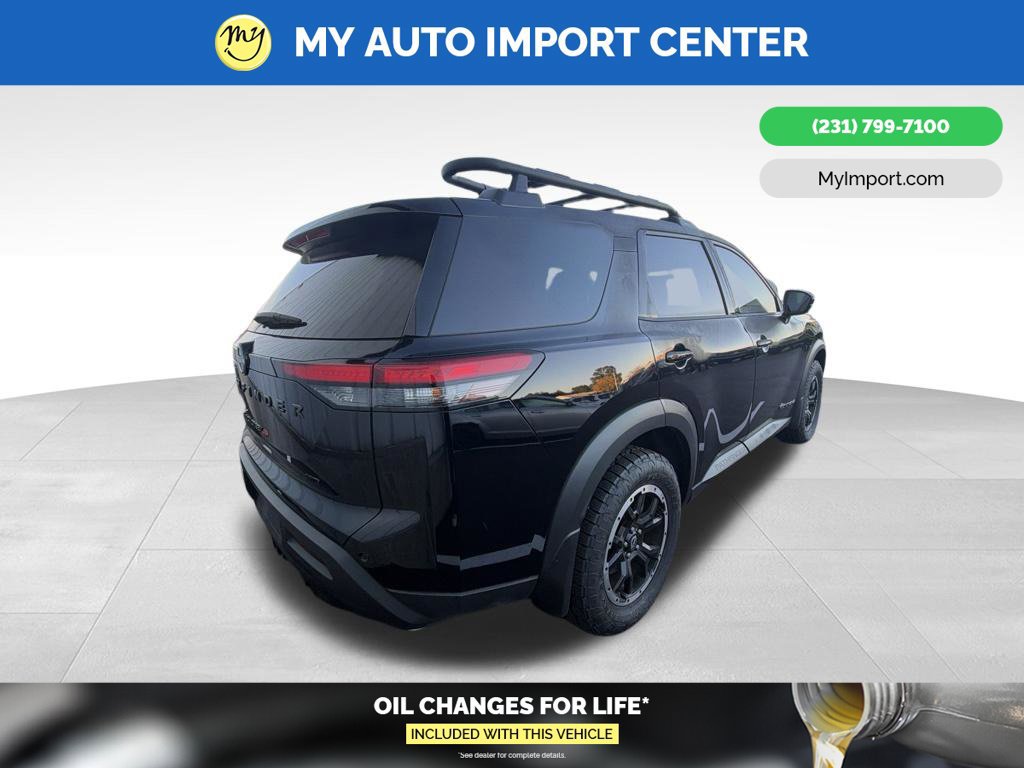 Used 2025 Nissan Pathfinder Rock Creek AWD/4WD image 5