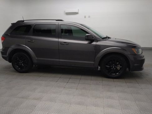 Used 2020 Dodge Journey SE w/ SE Popular Equipment Group FWD image 11