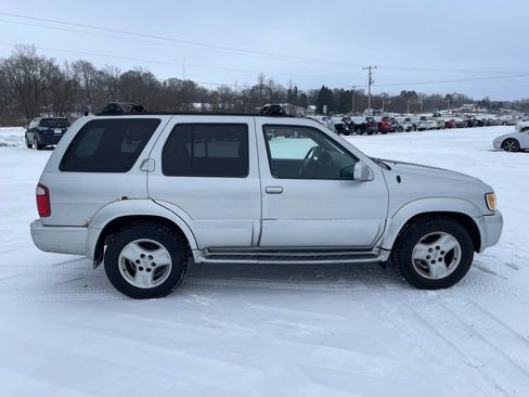 Used 2002 INFINITI QX4 4WD w/ (X03) Heated Seats Pkg image 5