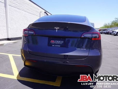 Used 2021 Tesla Model Y Long Range AWD/4WD image 57