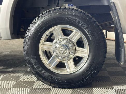 Used 2012 RAM 2500 Laramie w/ Cold Weather Group image 10