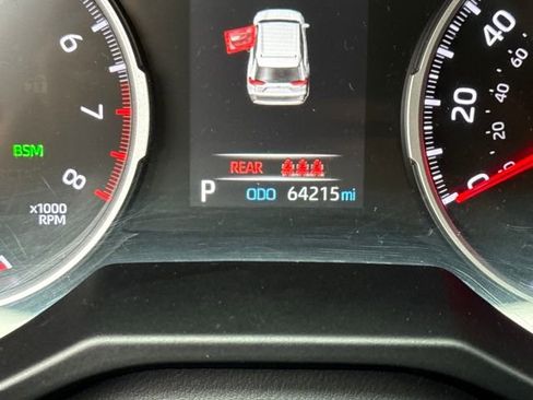 Used 2020 Toyota RAV4 LE image 20