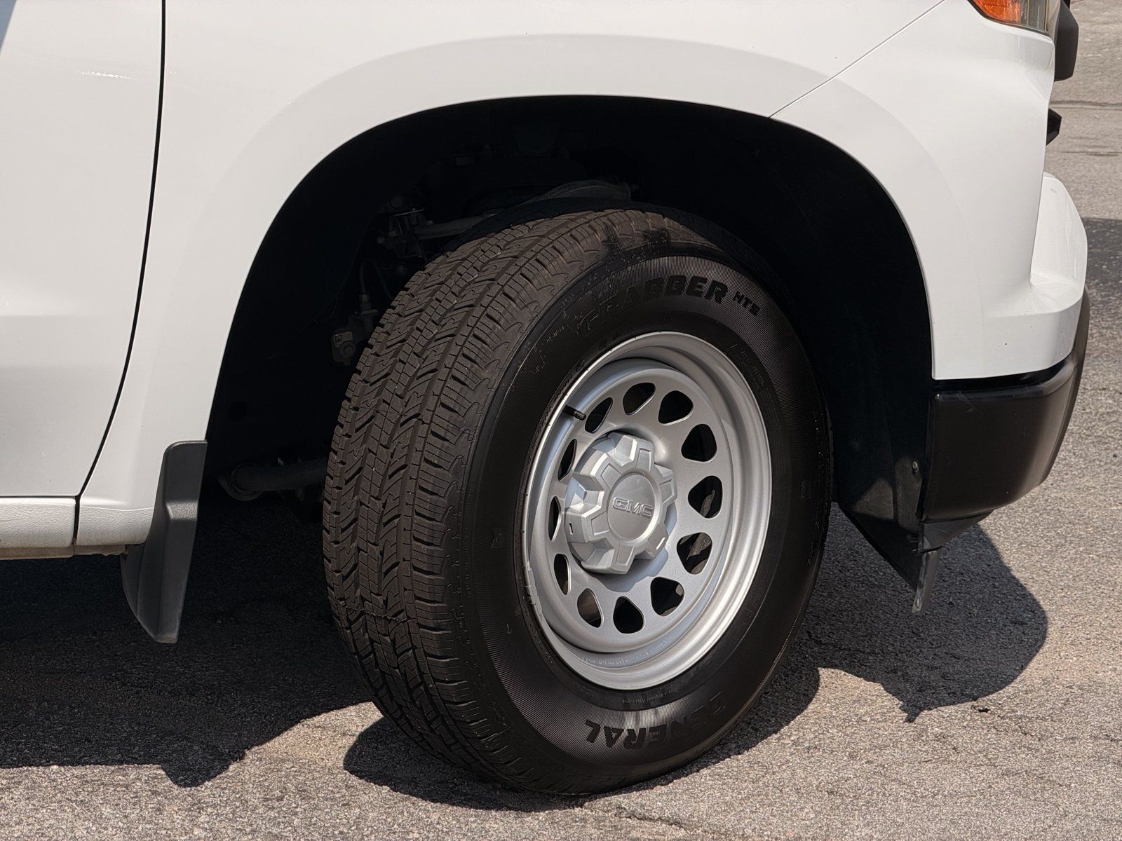 Used 2023 Chevrolet Silverado 1500 W/T RWD image 5